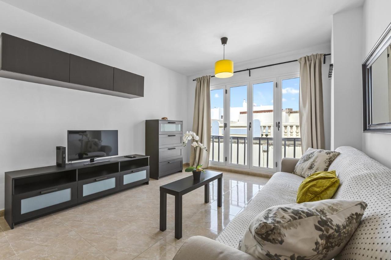Homely Lanzarote Аресифе Екстериор снимка